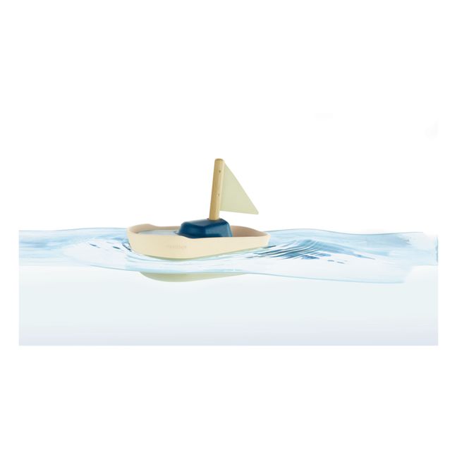 Natural rubber sail boat