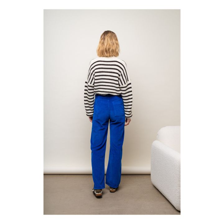 Pantalon GLORIA – Large en velours côtelé fin bleu lavande profond main image 1