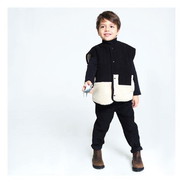 Sleeveless Quilted Jacket Recycled Materials London | Black- Product image n°2