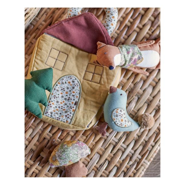 Maison en lin et ses accessoires