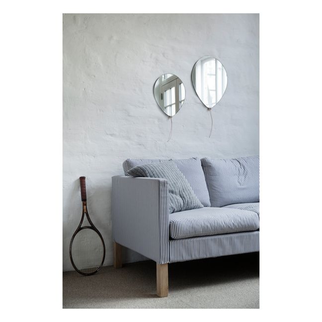 Balloon Mirror by Tor & Nicole Vitner Servé