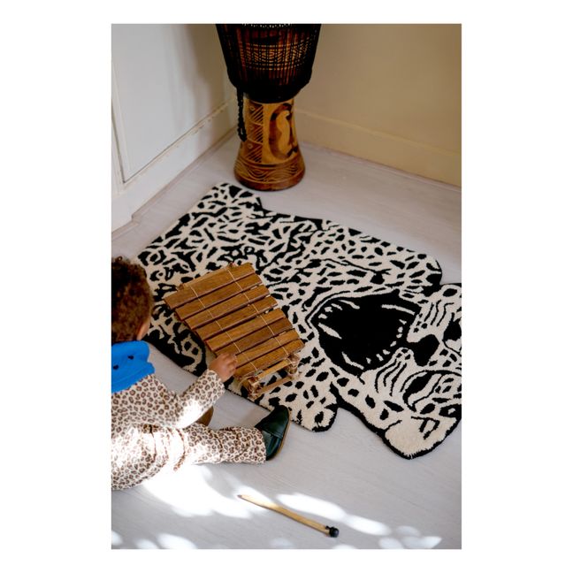 Leopard wool rug