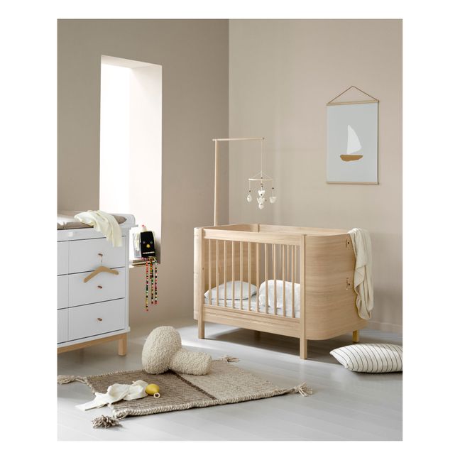 oliver-furniture-lit-bebe-evolutif -wood-mini-plus-sans-kit-junior-chene-l-74-l-126-h-87-cm
