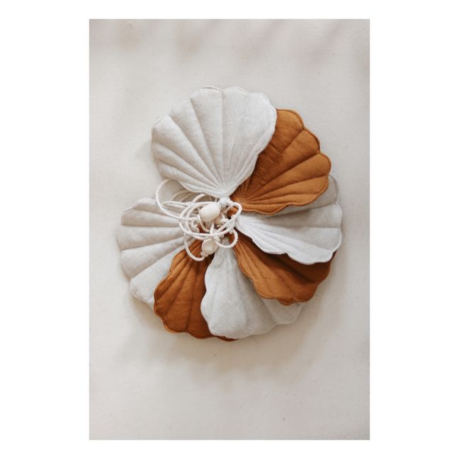 Decorative linen garland | Caramel