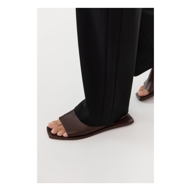 Asymmetric Slide Pantoletten | Schokoladenbraun