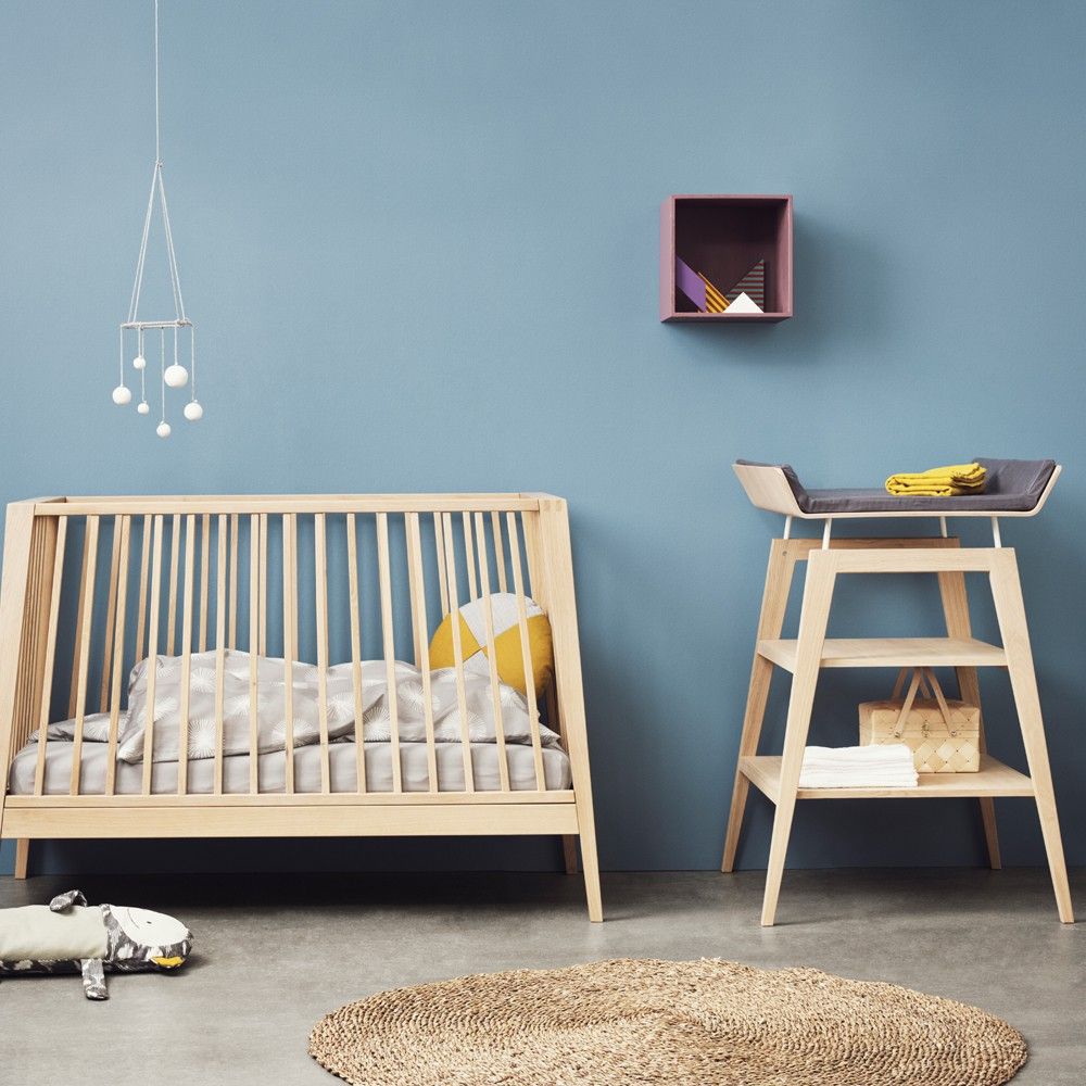 Linéa Changing Table Oak Leander Design Baby