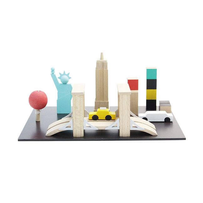 New York Magnetic Wooden Machi Game