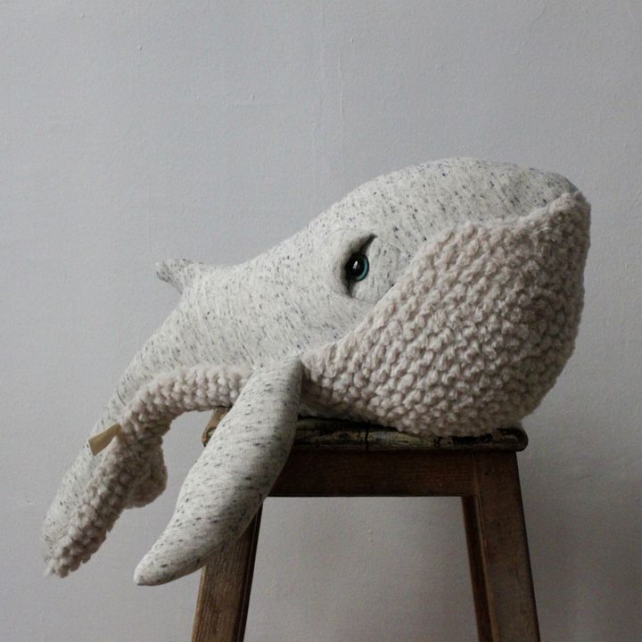 Original Giant Whale Soft Toy 62cm | Grey- Product image n°3