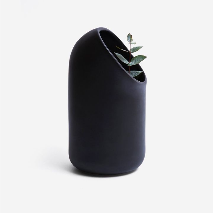 Ô Ceramic Vase, Ionna Vautrin | Black- Product image n°1
