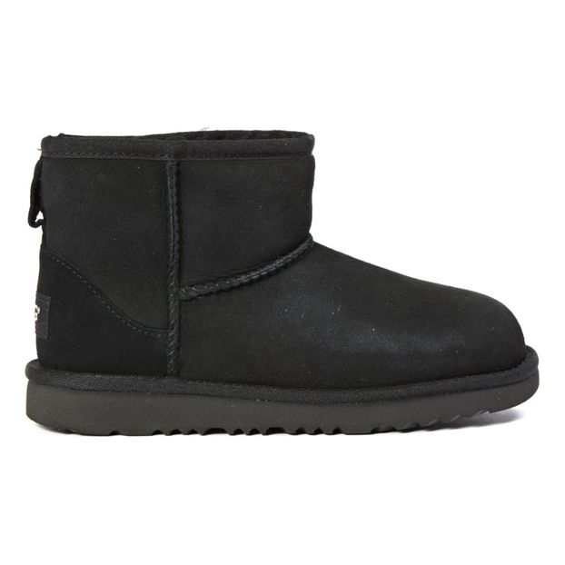 black ugg shoes