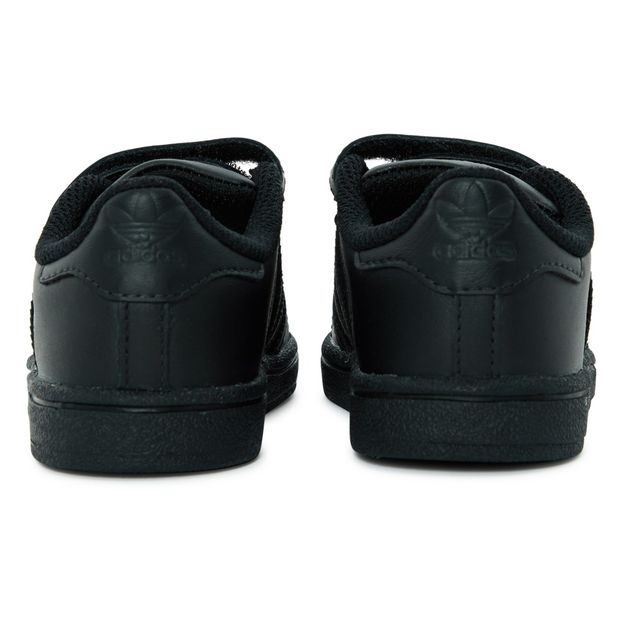 superstar total black