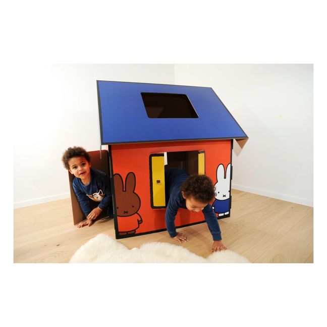 Cabane Miffy en carton