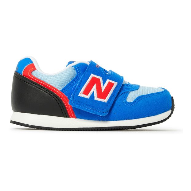 blue new balance trainers