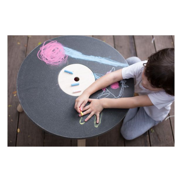 plan toys round table